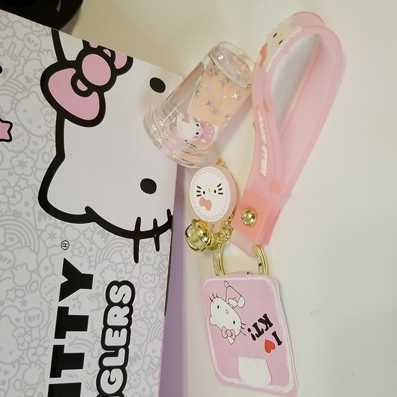 Hello Kitty Key Chain Floating Oil Liquid Acrylic Kawaii Boba Tea Key Chain New - Picture 7 of 7
